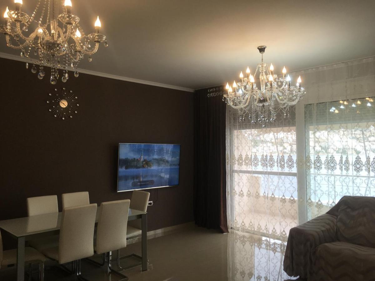 Royal Queen And King Luxury Apartment Saranda Extérieur photo
