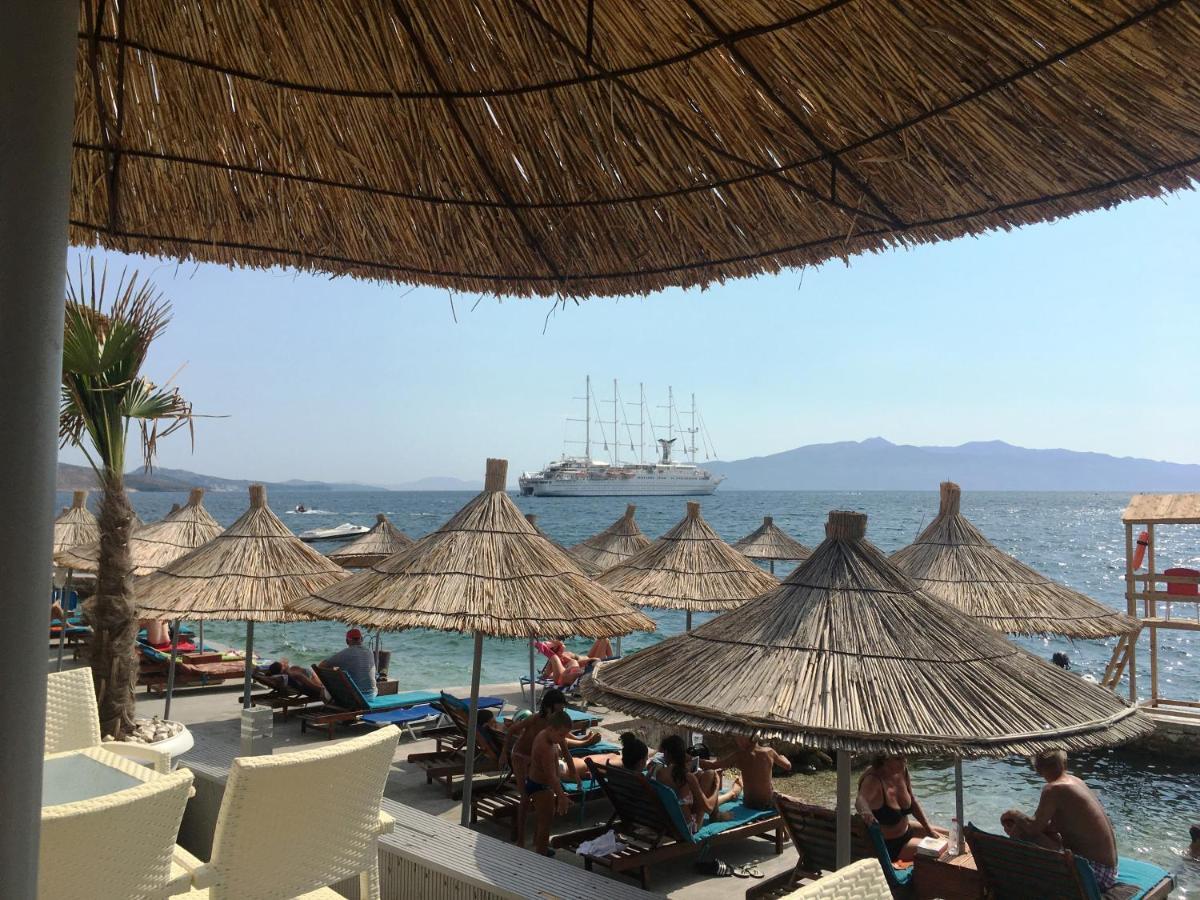 Royal Queen And King Luxury Apartment Saranda Extérieur photo